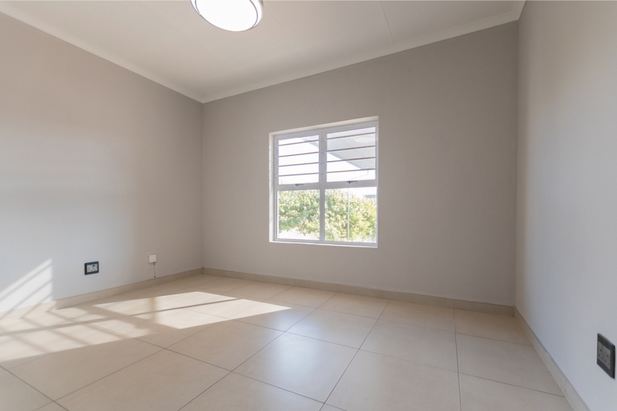 4 Bedroom Property for Sale in Country Club Western Cape